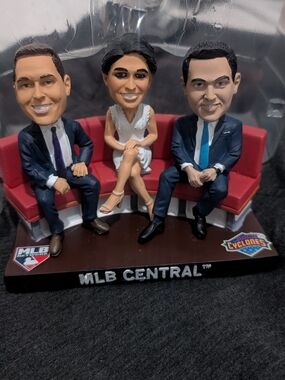 MLB Central Bobblehead ,Mark Derosa,Robert Flores,Lauren Shehadi